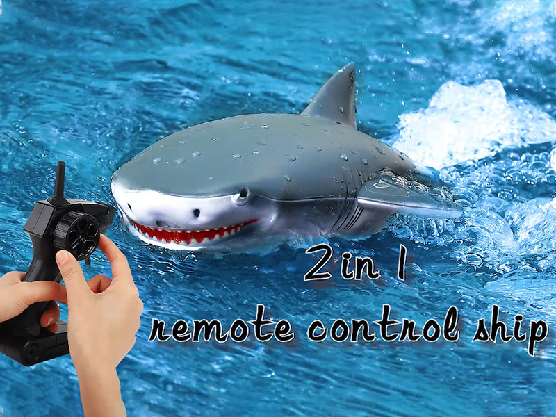 What an unimaginable remote control shark toy can swim freely in the pool!